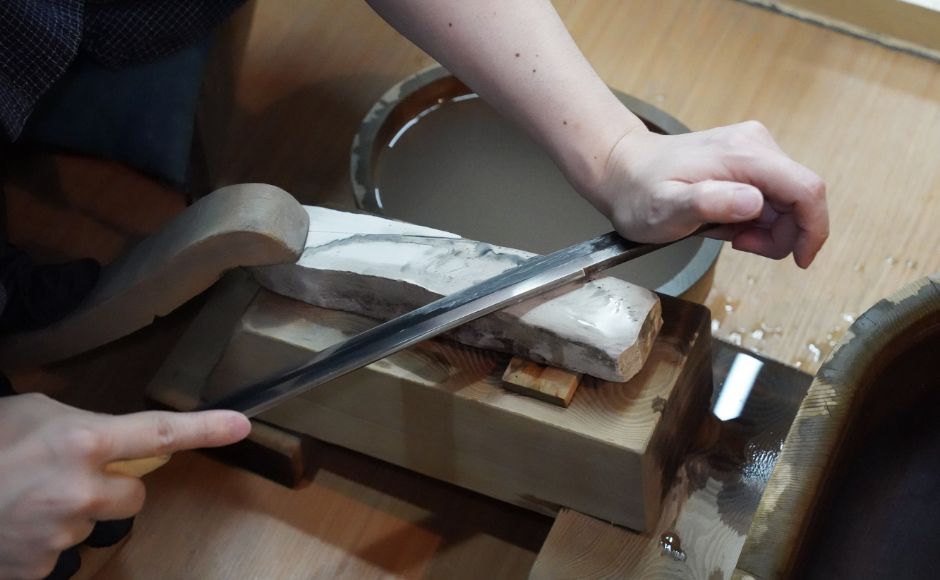  刀を鍛える画像